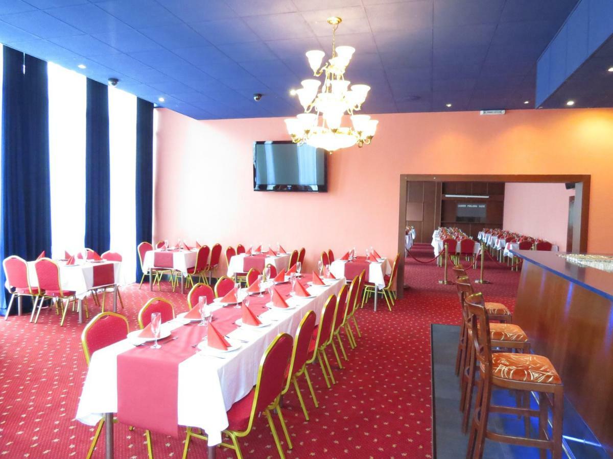 Interhotel Bohemia Usti nad Labem Bagian luar foto