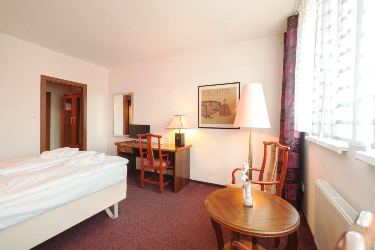 Interhotel Bohemia Usti nad Labem Bagian luar foto