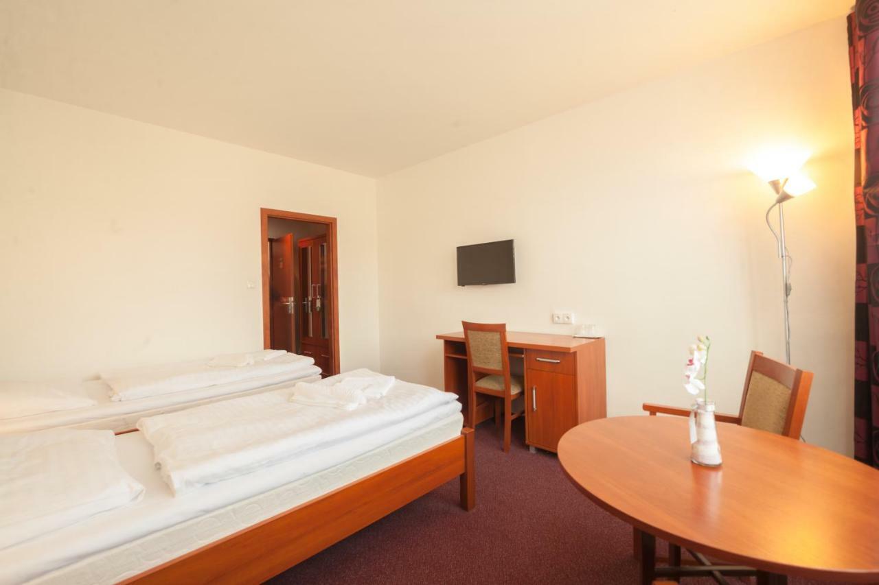 Interhotel Bohemia Usti nad Labem Bagian luar foto